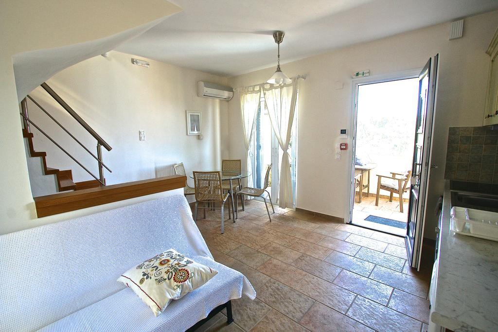 Agios Nikitas View Villa Luaran gambar