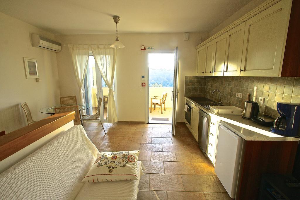 Agios Nikitas View Villa Luaran gambar