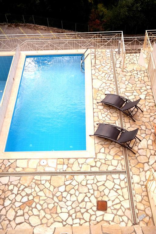 Agios Nikitas View Villa Luaran gambar