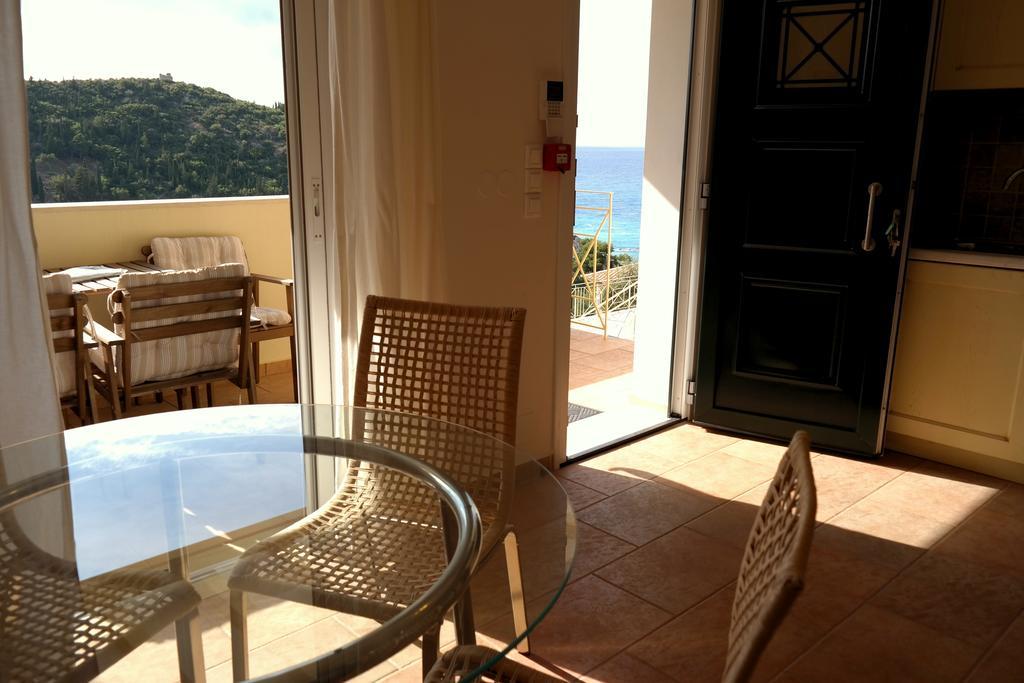 Agios Nikitas View Villa Luaran gambar